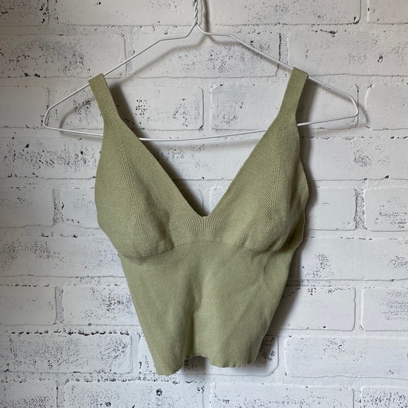 Crop SHEIN top - Picture 1 of 4